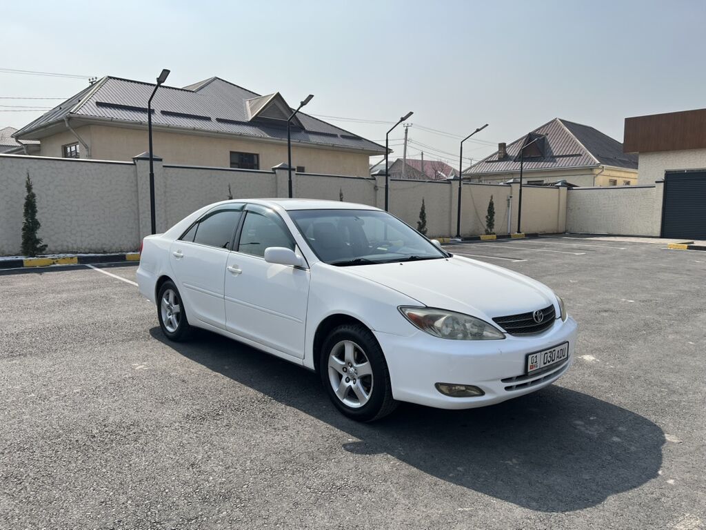 Toyota Camry: 2003 г., 2.4 л, Автомат, Бензин, Седан: фото 2
