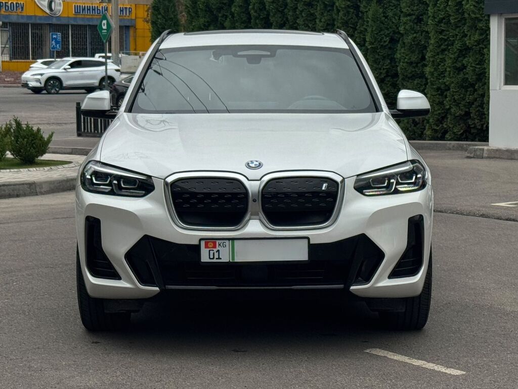 BMW iX3: 2022 г., Автомат, Электромобиль, Кроссовер: фото 3