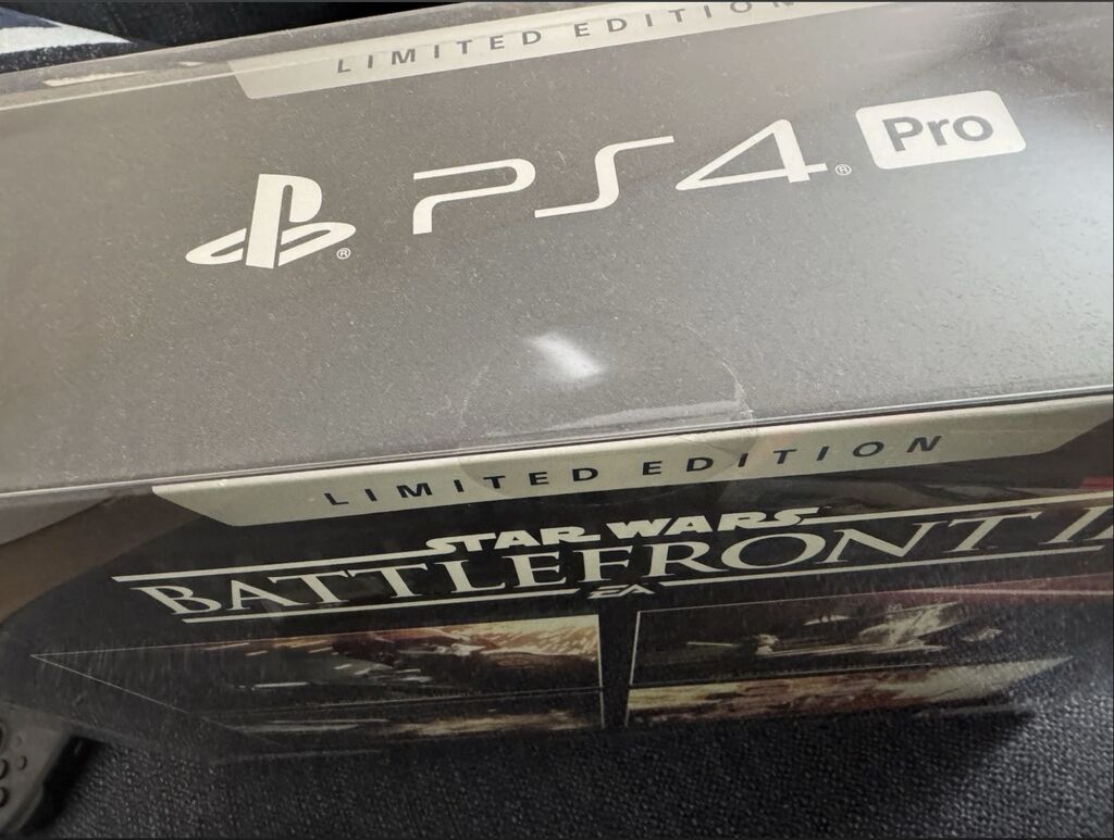 Новая Sony PlayStation 4 Pro STAR WARS: Battlefront II Limited Edition: фото 4