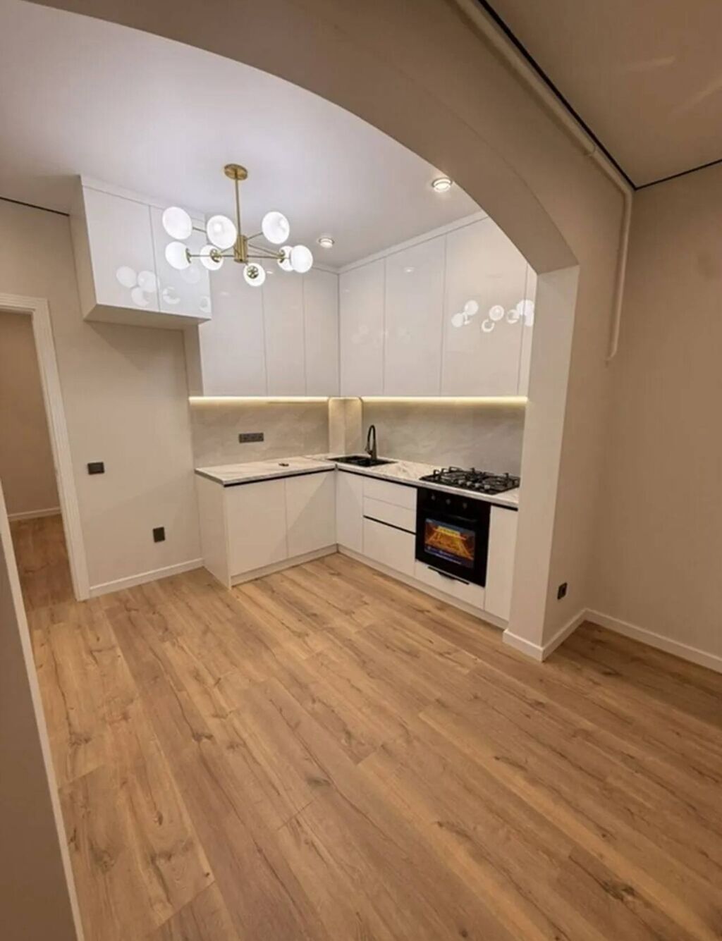 2 комнаты, 67 м², ул. Горького / Алматинка 106 серия, 1 этаж, Свежий ремонт: фото 3