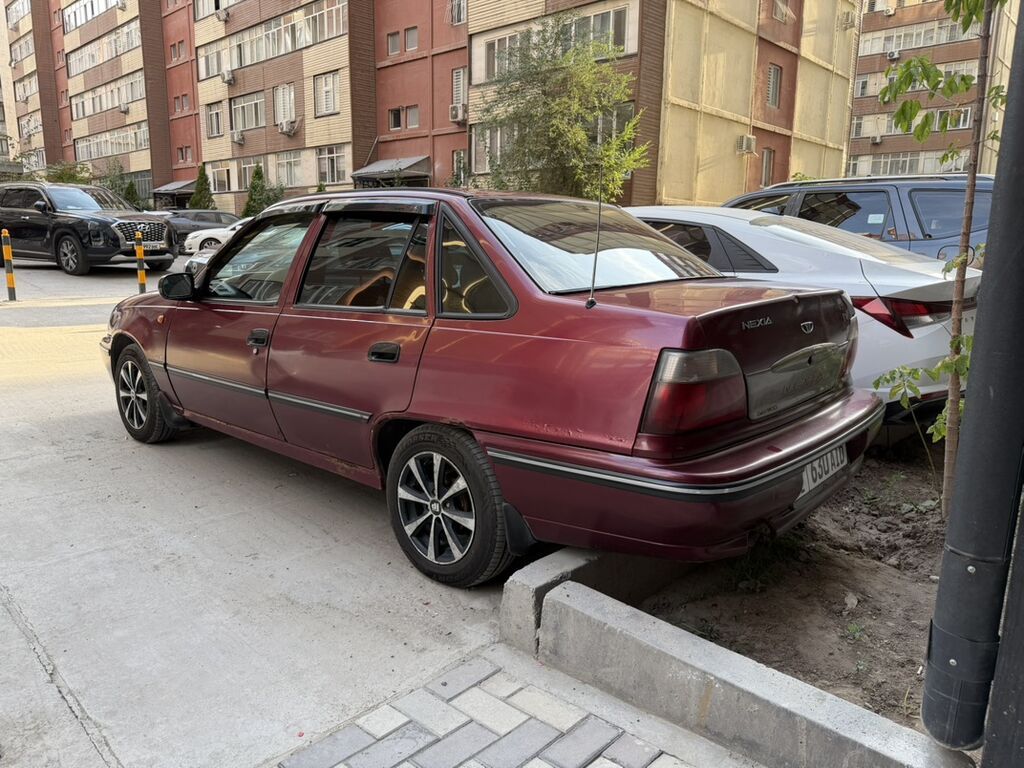 Daewoo Nexia: 2006 г., 1.5 л, Механика, Бензин, Седан: фото 4
