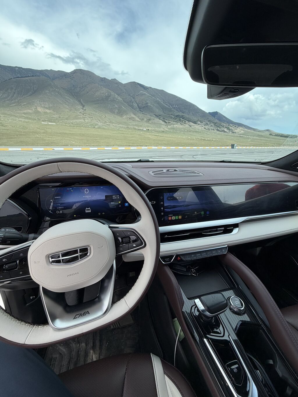 Geely Monjaro: 2022 г., 2 л, Автомат, Бензин, Кроссовер: фото 8