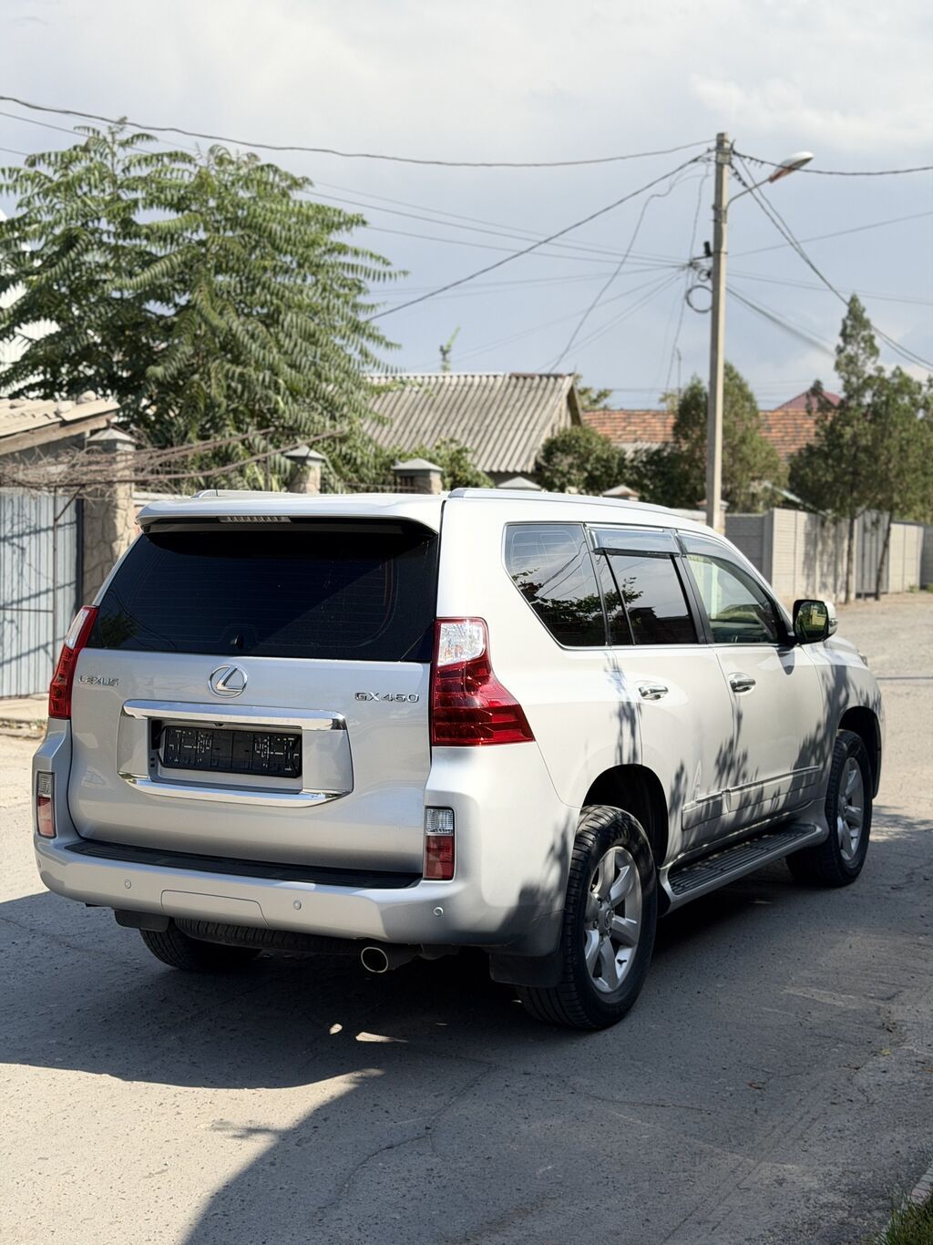 Lexus GX: 2010 г., 4.6 л, Автомат, Бензин, Внедорожник: фото 4