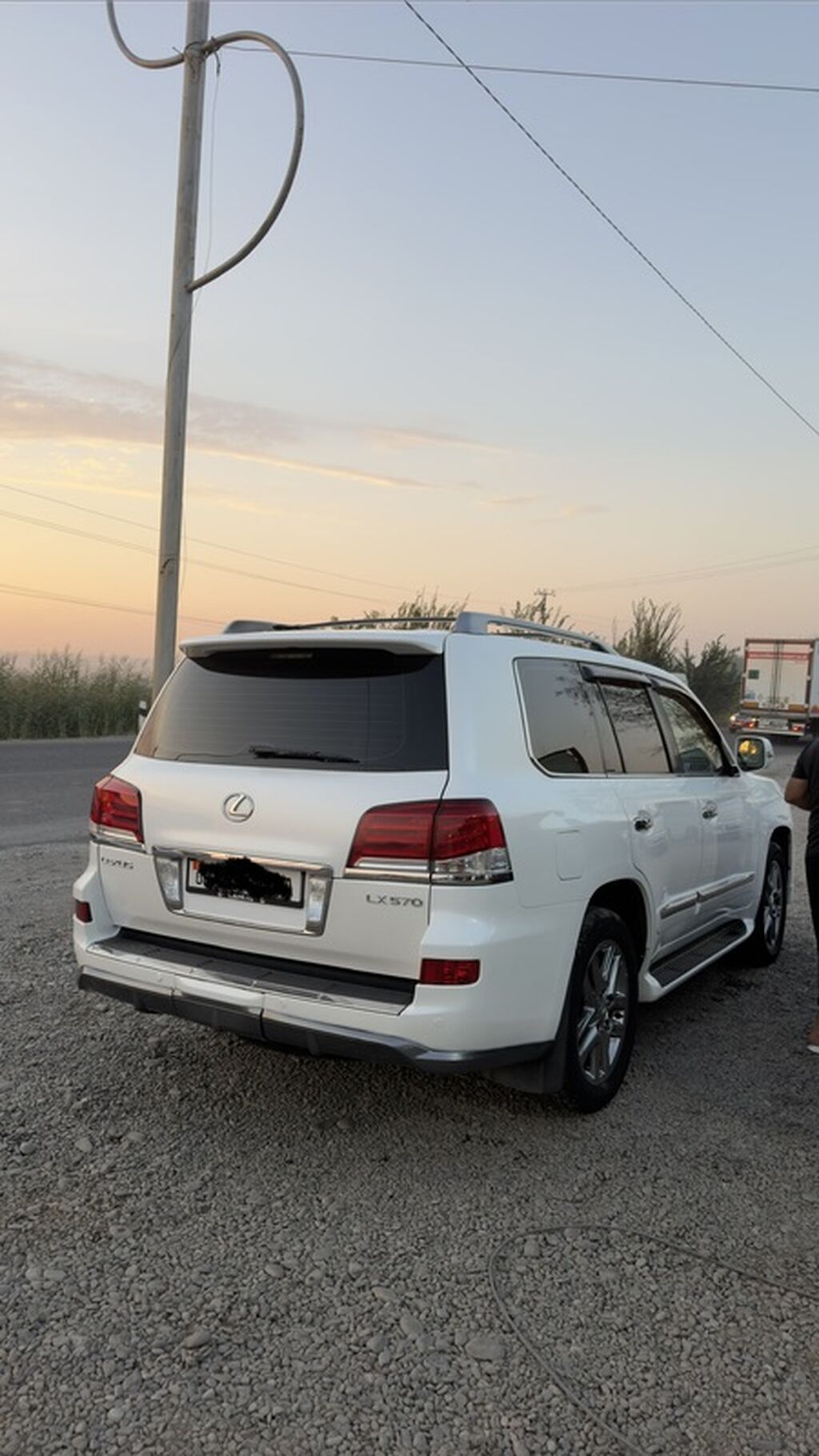 Lexus LX: 2012 г., 5.7 л, Автомат, Бензин, Внедорожник: фото 3