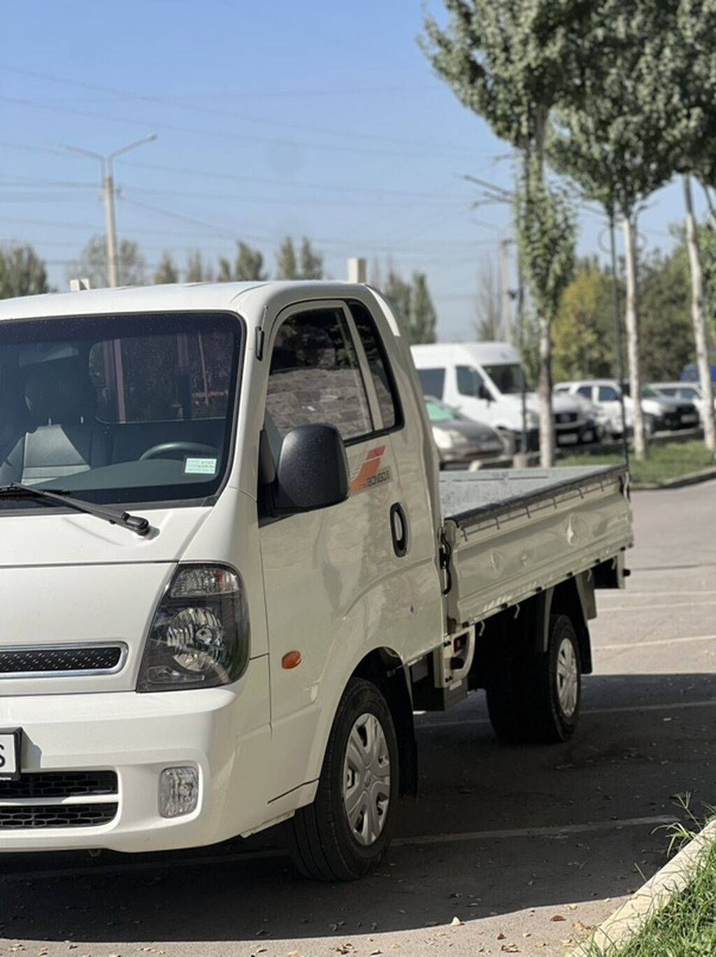 Kia BONGO: 2019 г., 2.5 л, Механика, Дизель, Roadster: фото 3