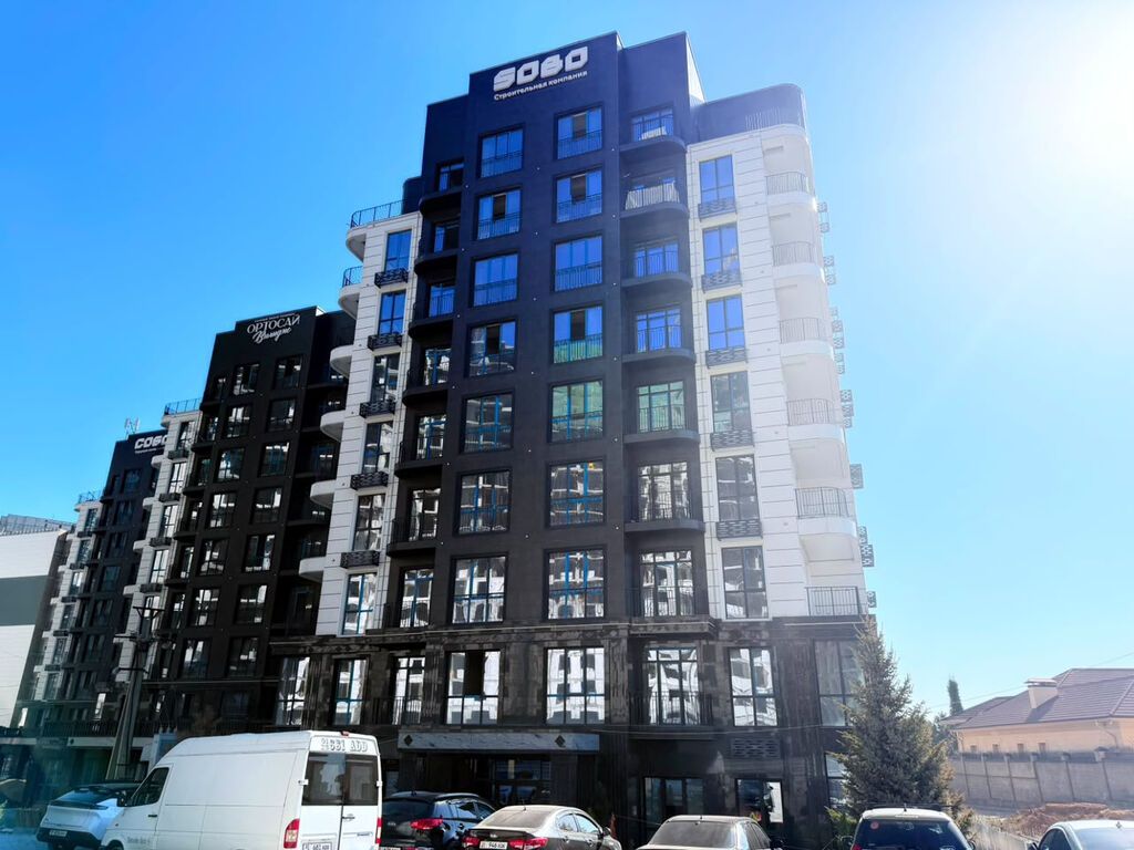 3 комнаты, 134 м², Орто-Сай с. Элитка, 6 этаж, ПСО (под самоотделку): фото 1