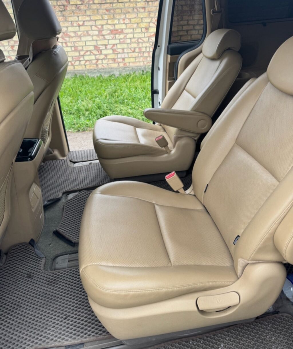 Сдаю Kia Carnival, Посуточно, Без водителя, | Водительские права, От 18 лет: фото 5