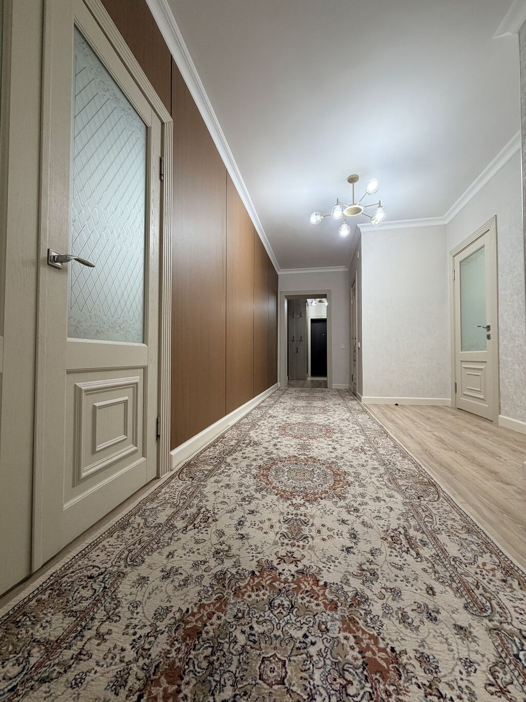 3 комнаты, 120 м², 9 мкр Элитка, 1 этаж, Свежий ремонт: фото 3