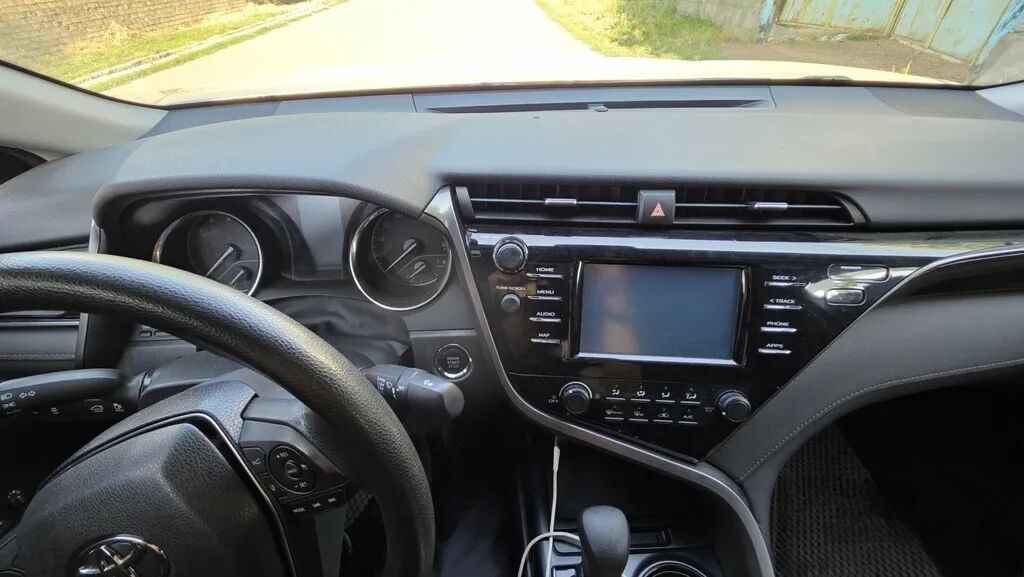 Toyota Camry: 2019 г., 2.5 л, Автомат, Бензин, Седан — фото 5