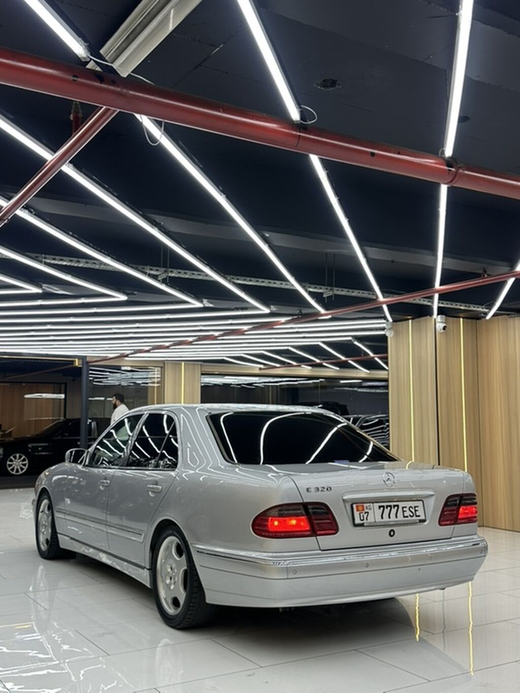 Mercedes-Benz E-Class: 2000 г., 3.2 л, Типтроник, Бензин, Седан: фото 5