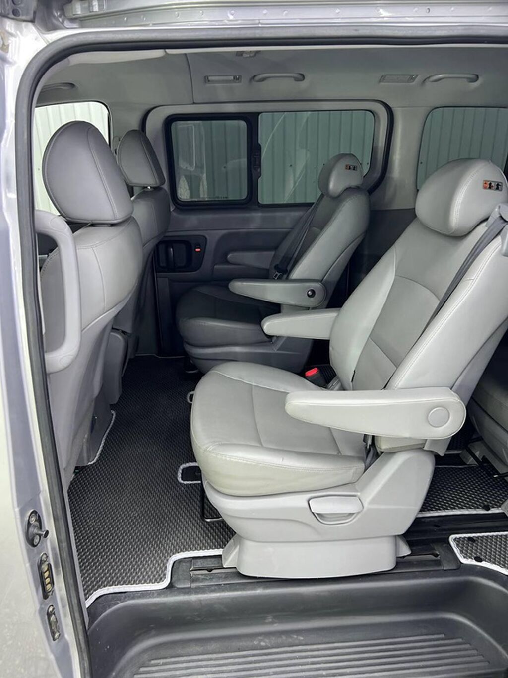 Hyundai H-1: 2019 г., 2.5 л, Автомат, Дизель, Минивэн: фото 4
