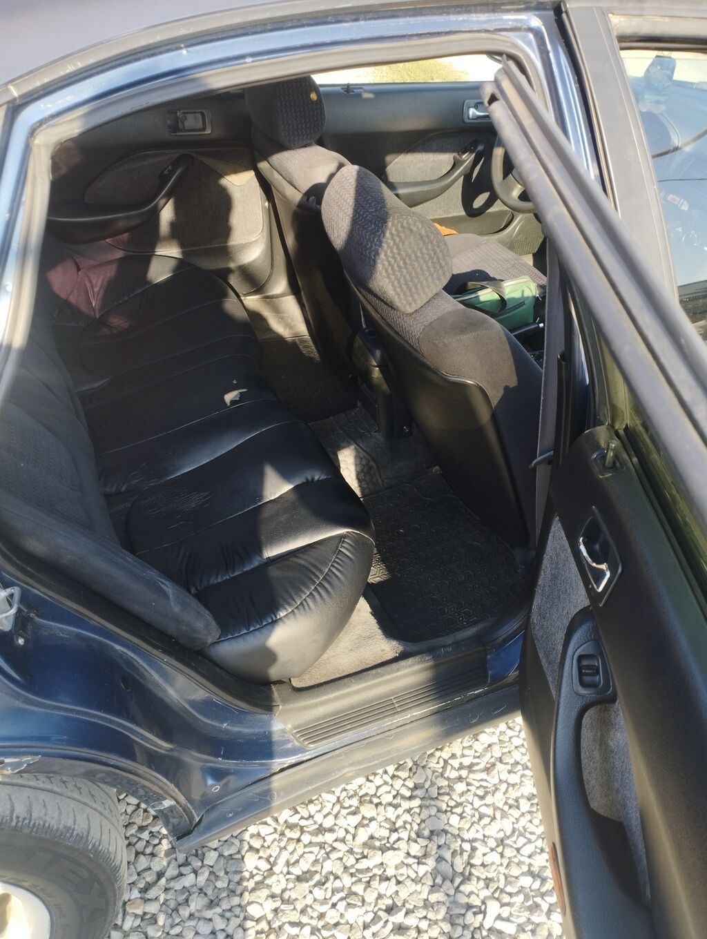 Honda Accord: 1994 г., 2 л, Механика, Бензин, Седан: фото 7