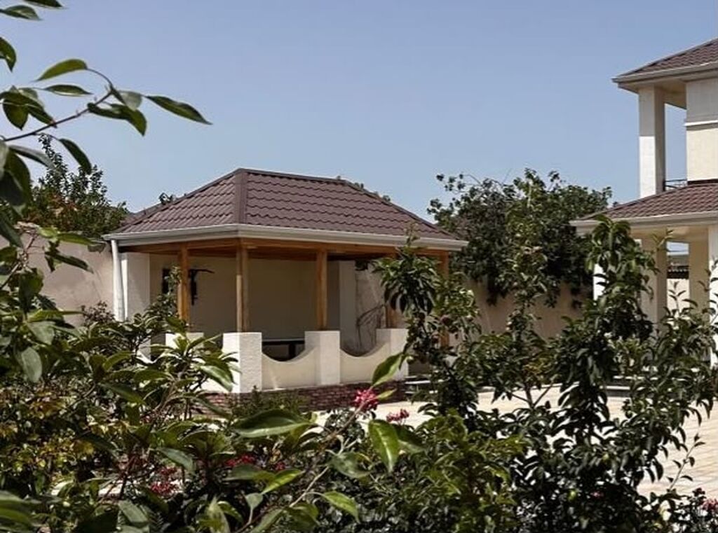 Bilgəh qəs. 6 otaqlı, 270 kv. m