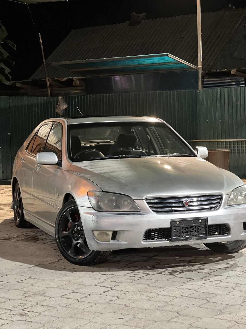 Toyota Altezza: 2003 г., Седан: фото 7