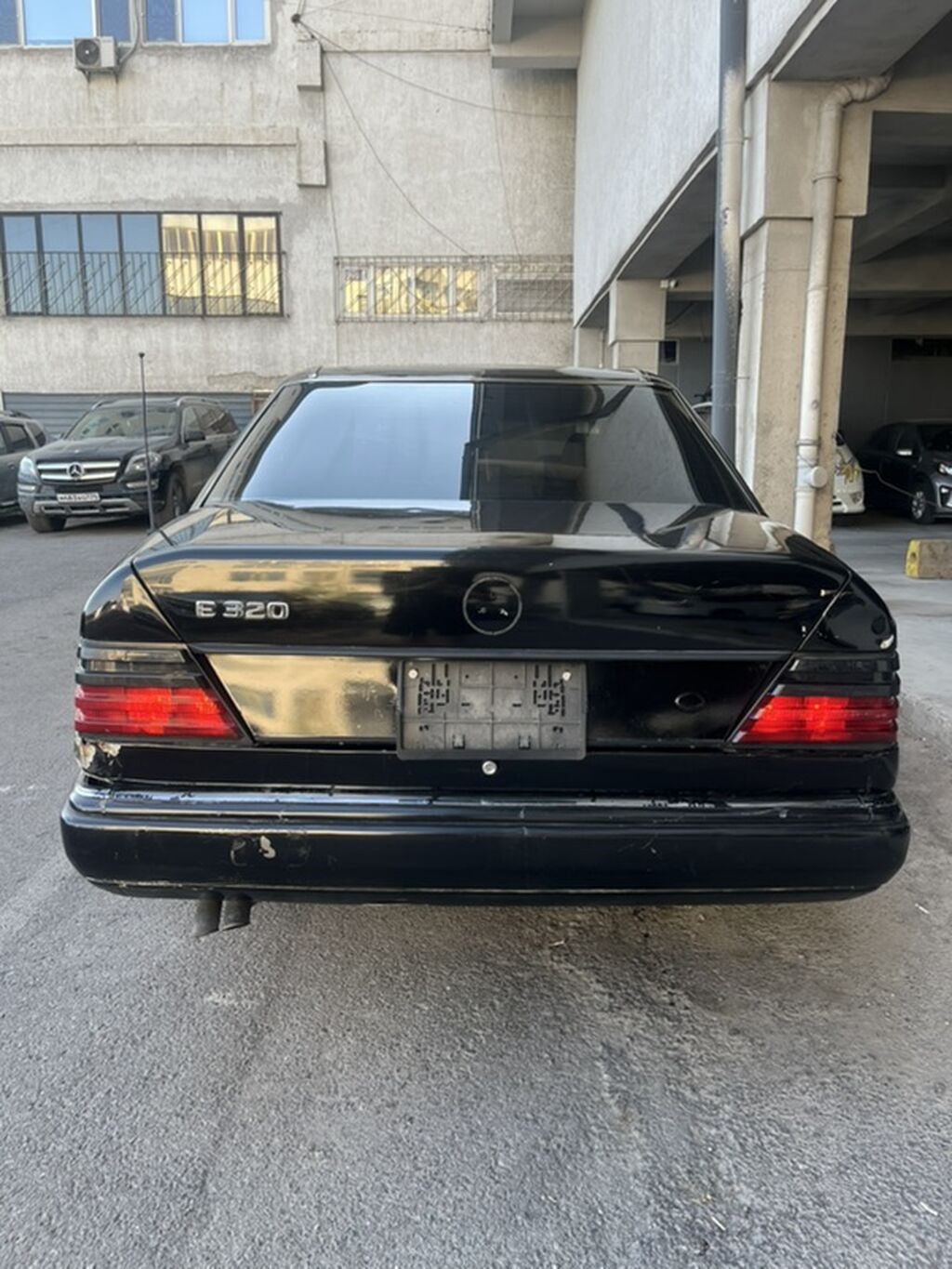 Mercedes-Benz W124: 1994 г., 3.2 л, Механика, Бензин, Седан: фото 6