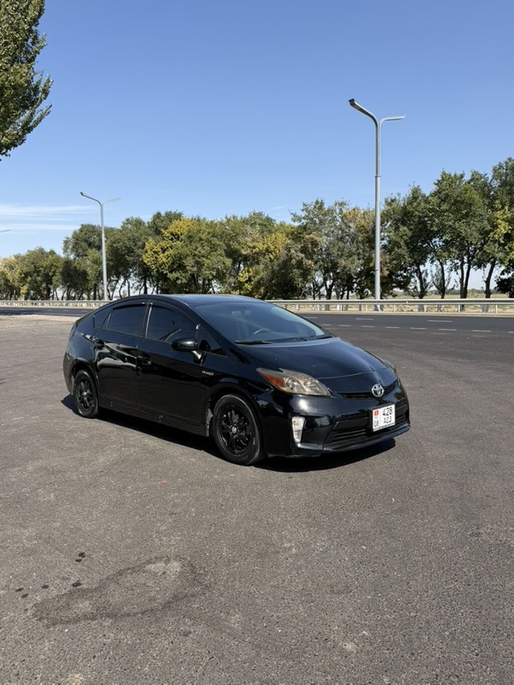 Toyota Prius: 2014 г., Гибрид, Хэтчбэк: фото 5