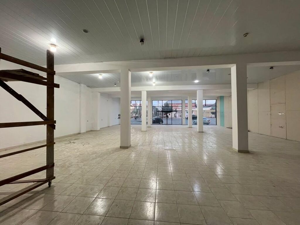 Kommersiya obyektinin icarəsi/satışı üçün təqdim olunur: geniş