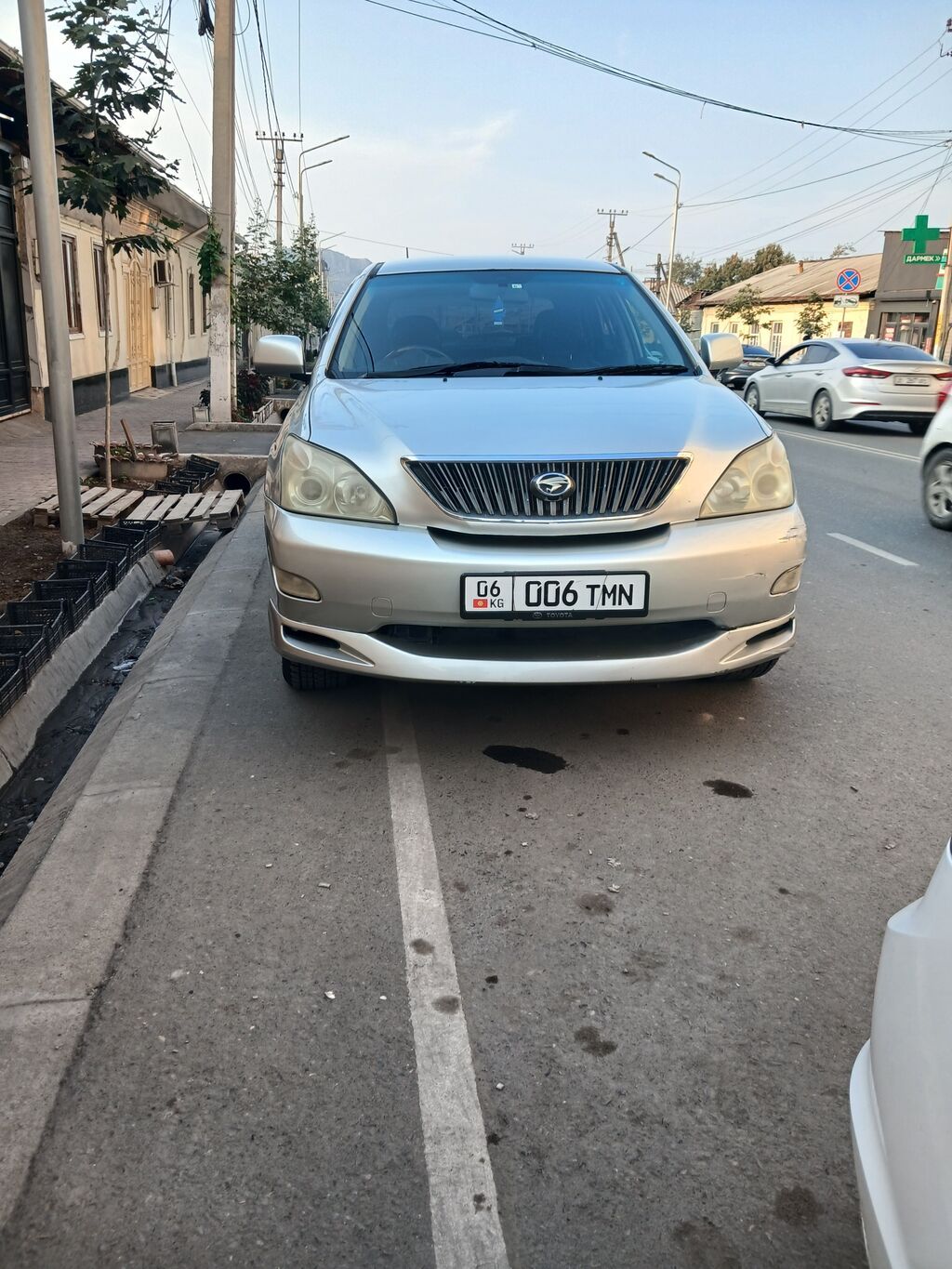 Toyota Harrier: 2004 г., 3 л, Автомат, Бензин, Кроссовер: фото 3