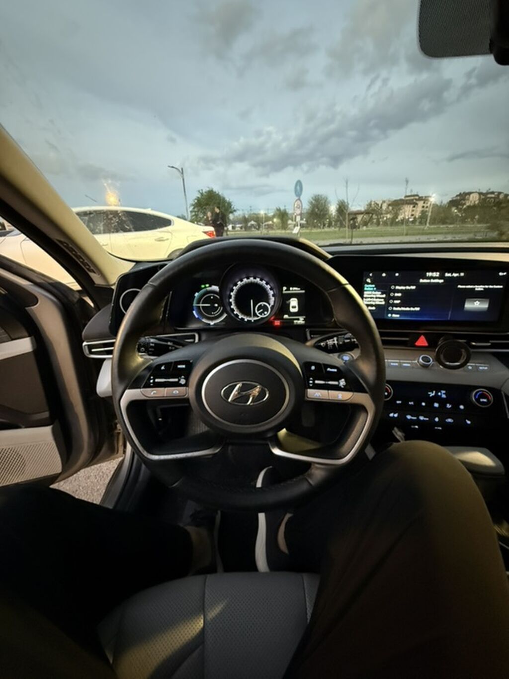 Hyundai Avante: 2022 г., 1.6 л, Автомат, Гибрид, Седан: фото 7
