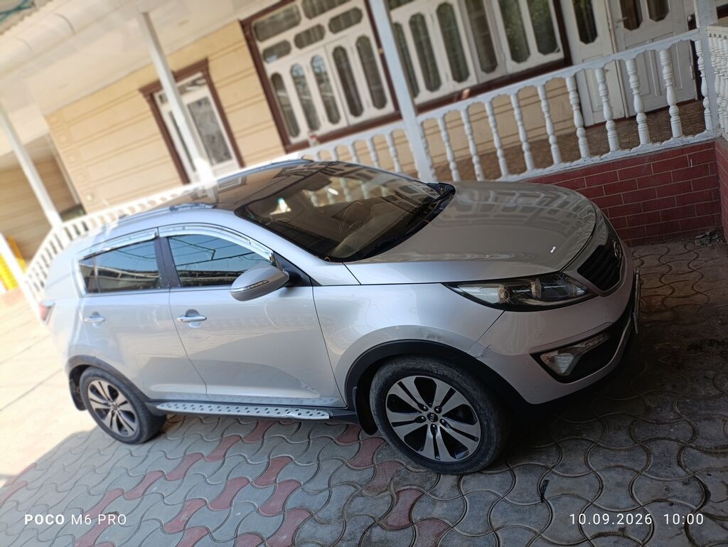 Kia Sportage: 2011 г., 2 л, Автомат, Дизель, Кроссовер: фото 4