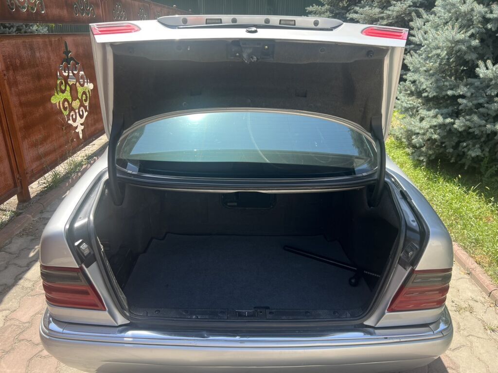 Mercedes-Benz E-Class: 1998 г., 3.2 л, Автомат, Бензин, Седан: фото 2