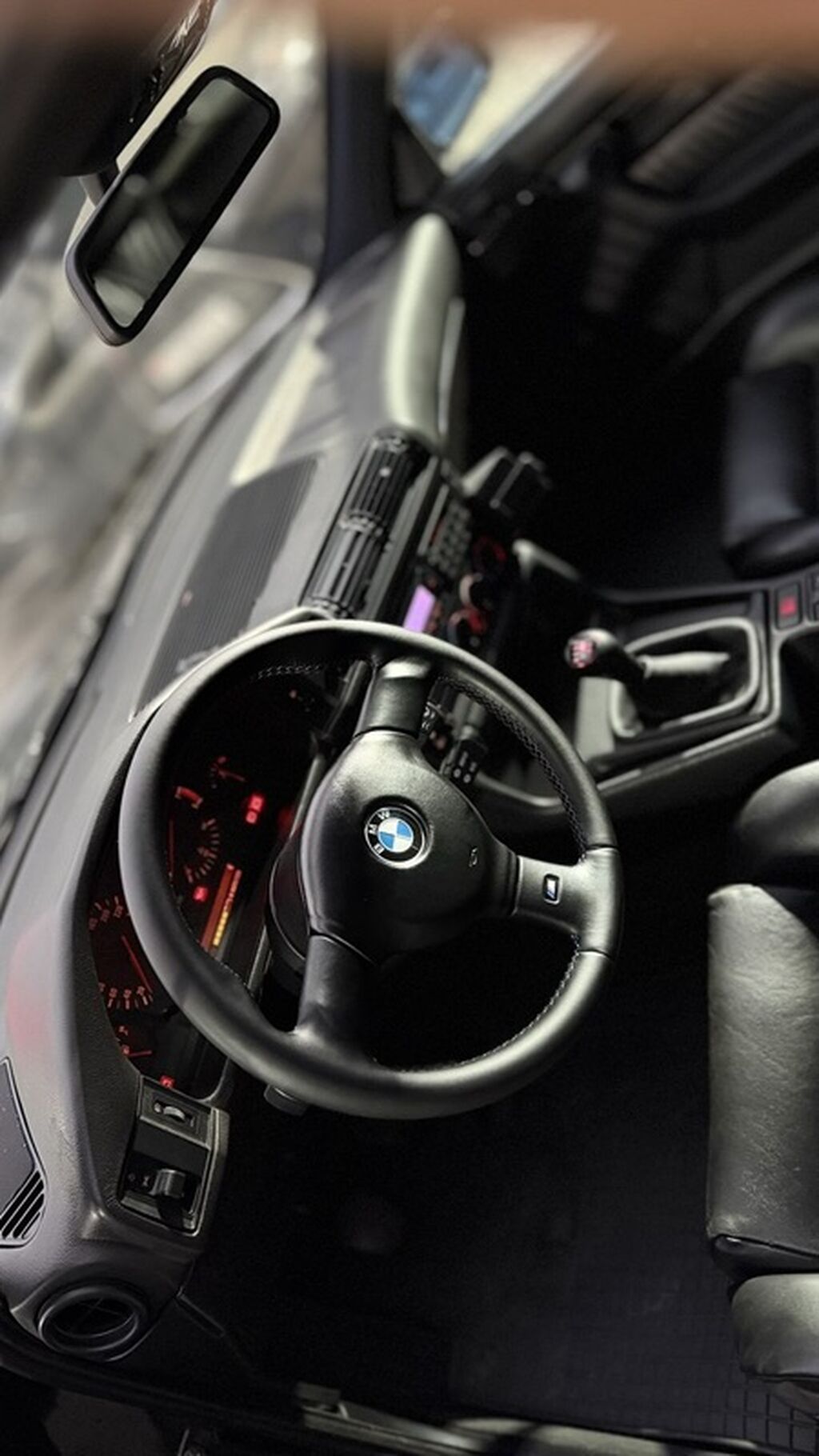 BMW M5: 1991 г., Механика, Бензин, Седан — фото 6