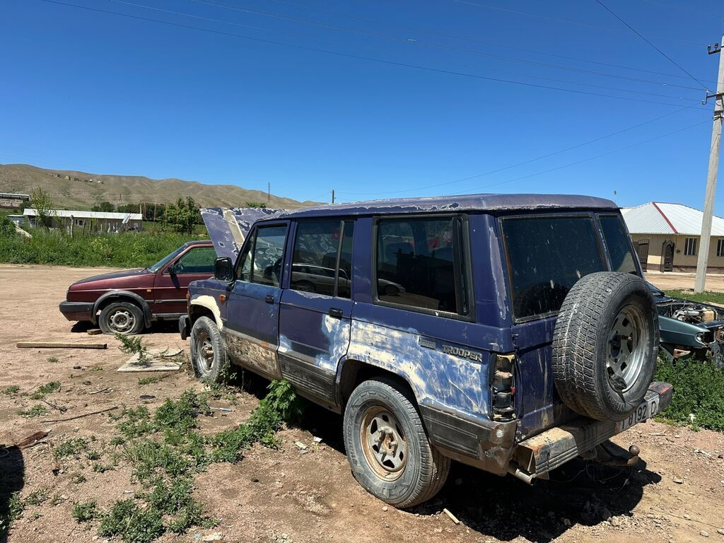 Isuzu Trooper: 1989 г., Механика, Дизель, Внедорожник: фото 2