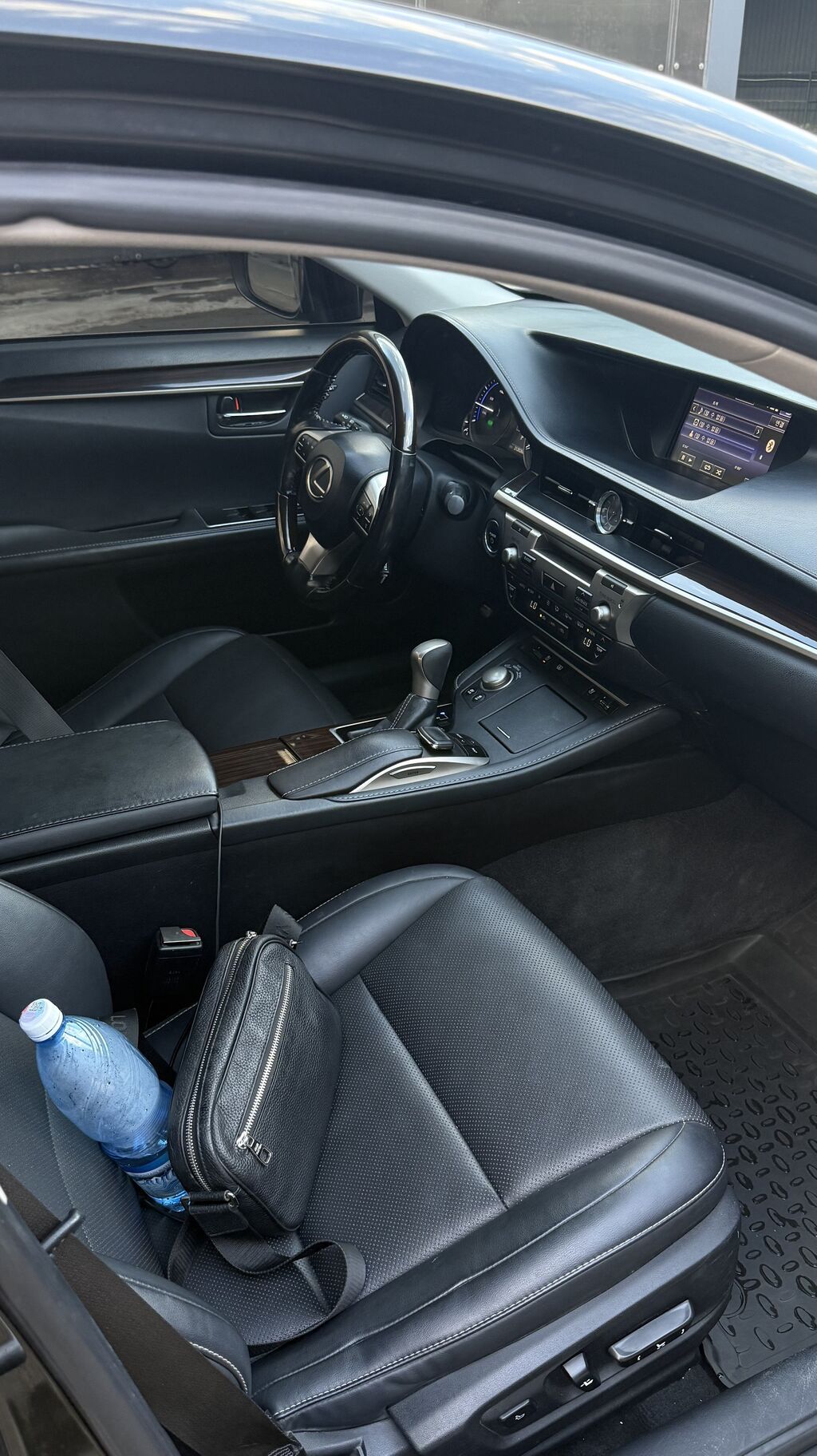 Lexus ES: 2016 г., 2.5 л, Автомат, Гибрид, Седан: фото 7