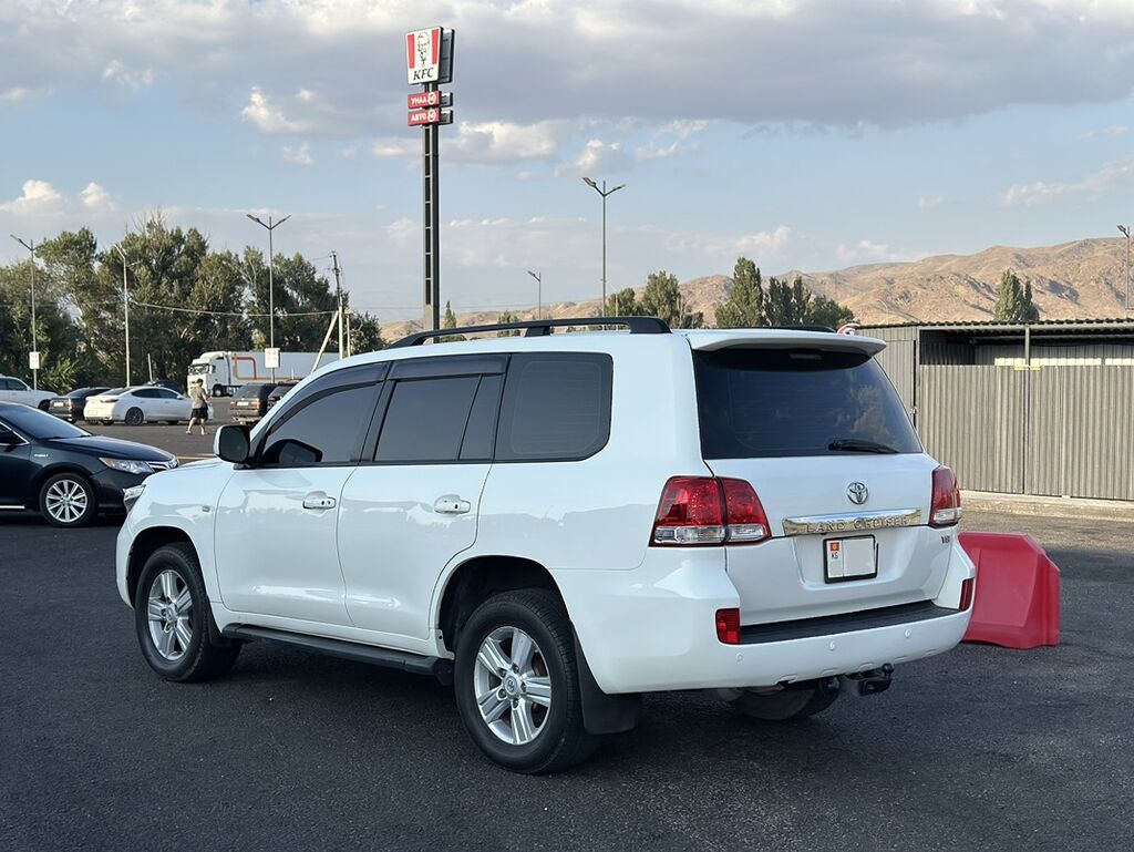 Toyota Land Cruiser 2007 г., 4.7 л, автомат, газ: фото 6