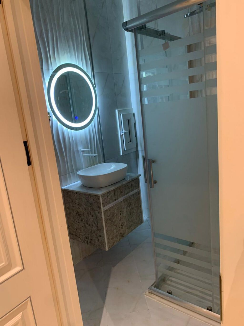 3 otaqlı, Yeni tikili, 82 kv. m