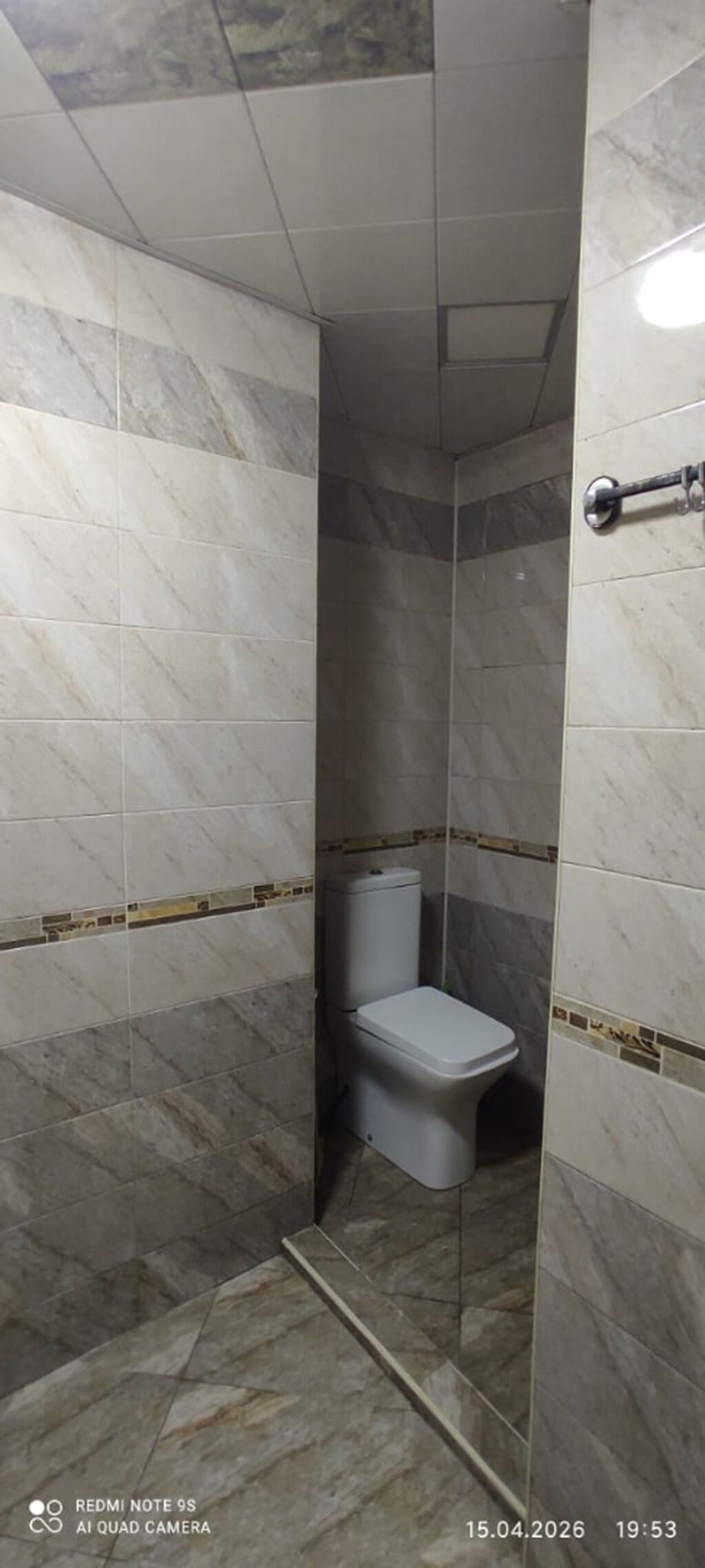 Təcili olaraq Yeniyasamalda 77 nömrəli marşurutun axirinda yeni binada