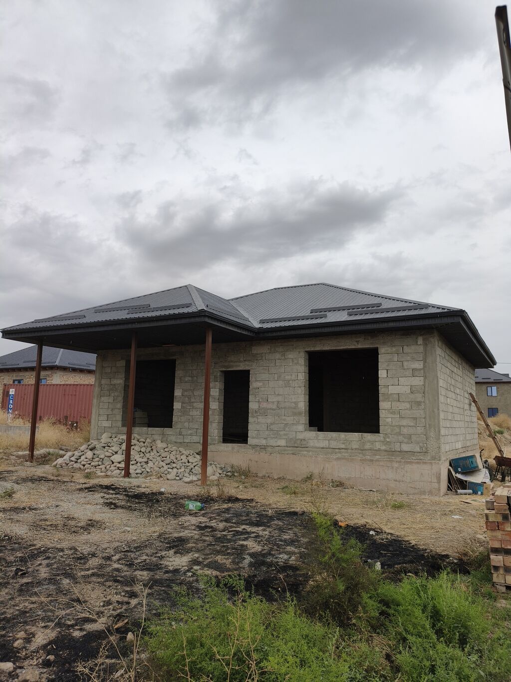 Продам дом (коробка) с верандой в Бишкеке: фото 5