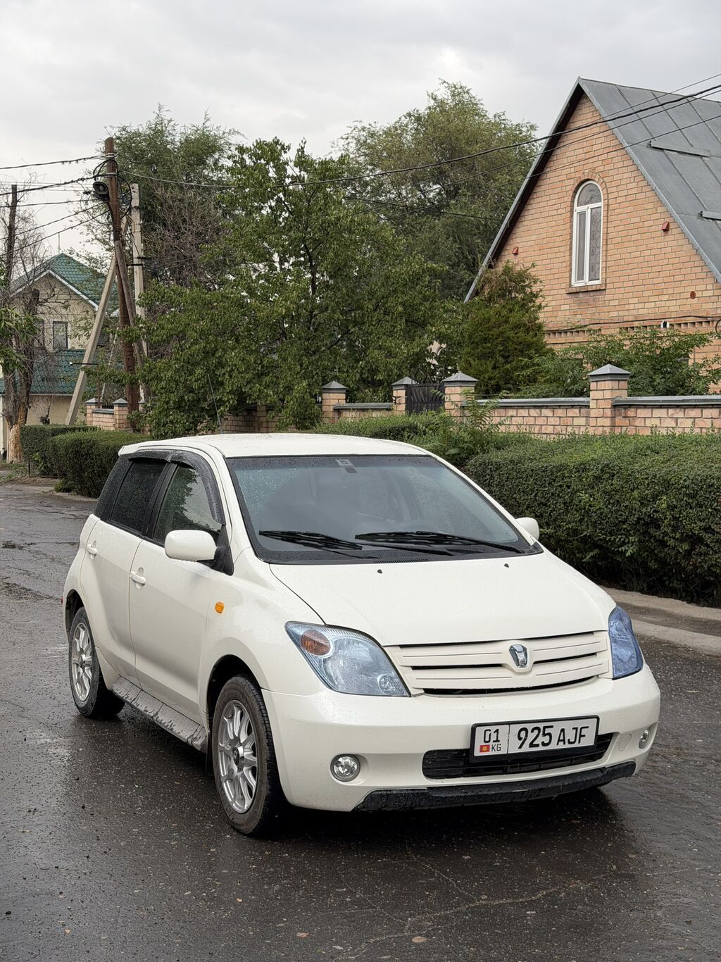 Toyota Ist: 2004 г., 1.5 л, Автомат, Бензин, Лифтбек: фото 4