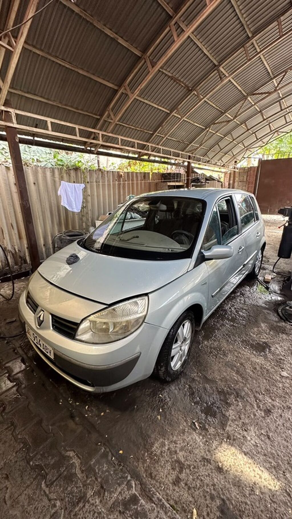 Renault Megane: 2003 г., 1.9 л, Механика, Бензин, Минивэн: фото 8