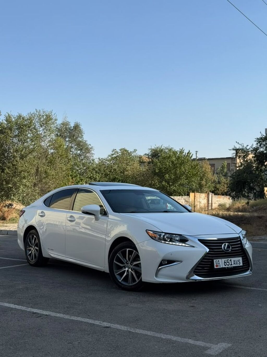 Lexus ES: 2016 г., 2.5 л, Автомат, Гибрид, Седан: фото 4