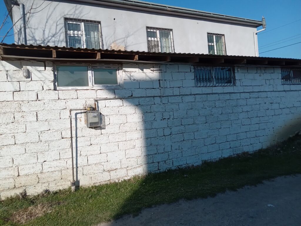 6 otaqlı, 161 kv. m, Orta təmir