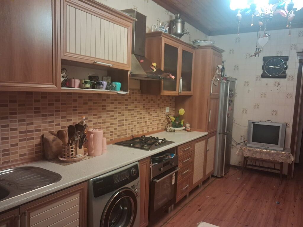100 kv. m, 3 otaqlı, İnternet, Telefon, Qaz