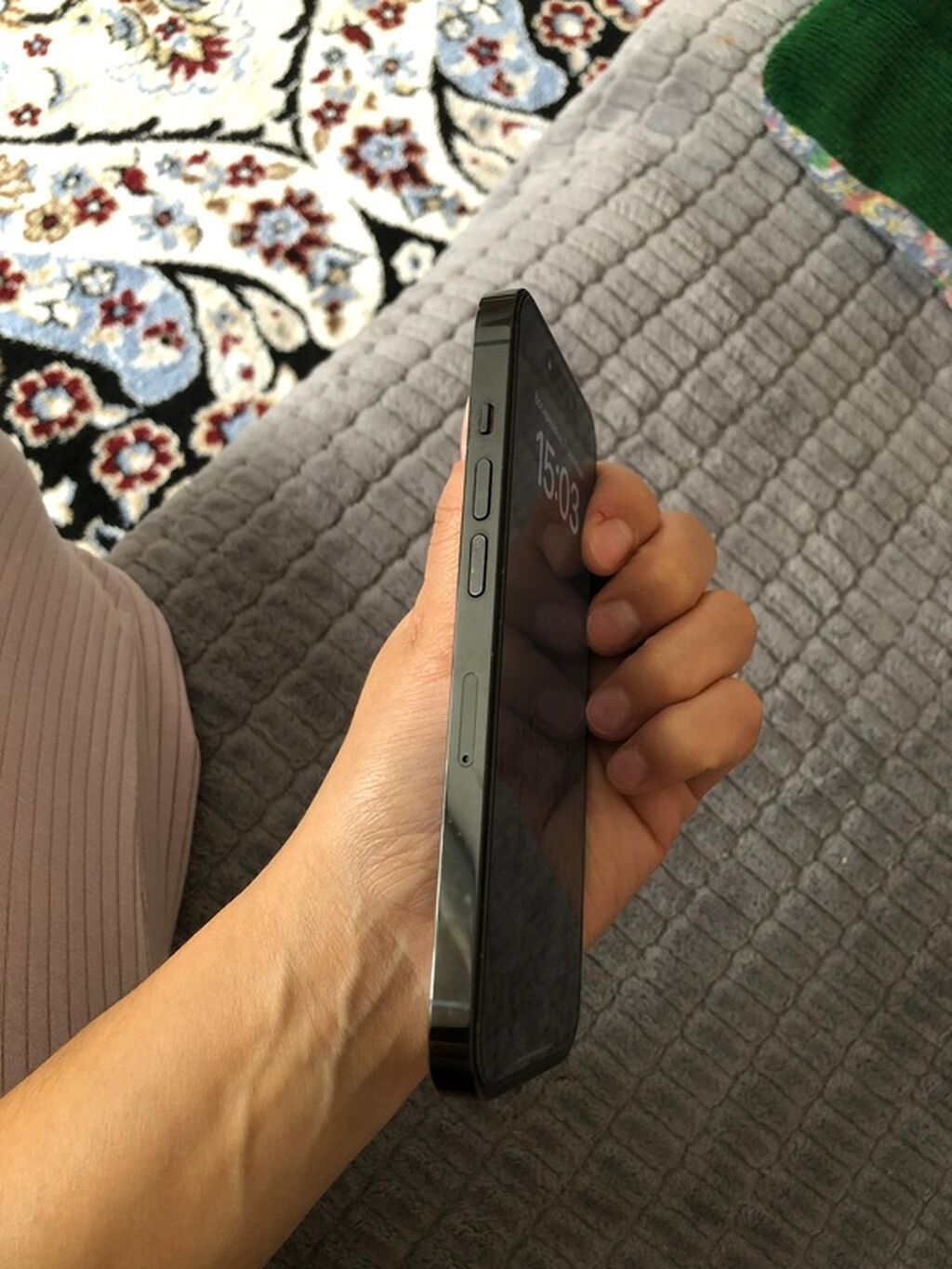 IPhone 13 Pro Max, графитовый цвет. - Дисплей 6.7", OLED Super Retina: фото 2