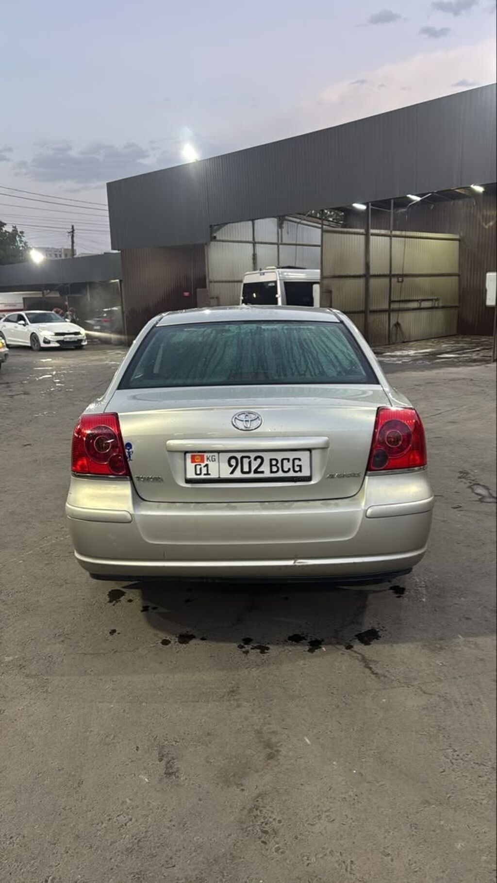 Toyota Avensis: 2006 г., 1.8 л, Механика, Бензин, Седан: фото 7