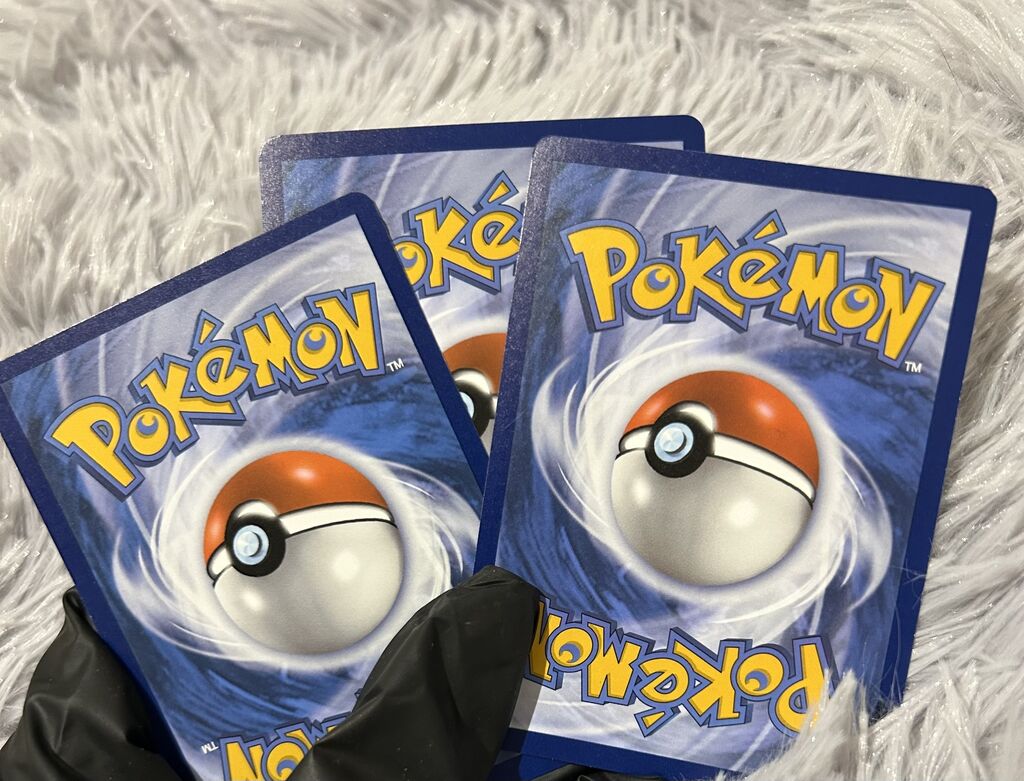 Kolleksiya kartları: POKÉMON Карты оригинальные покемон 1 kart =2 manat Kart Pokémon