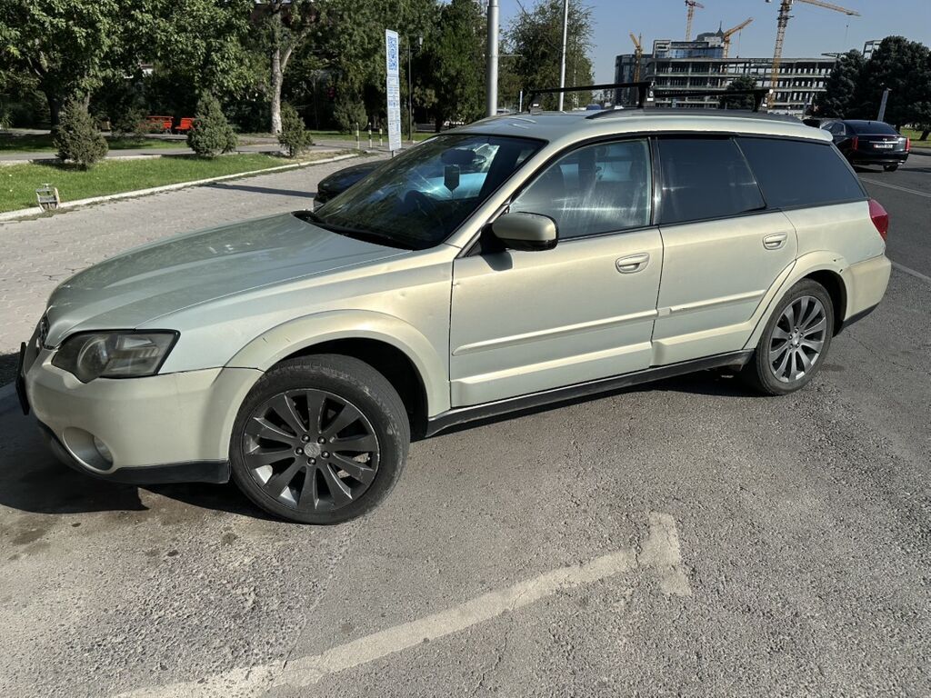 Subaru Outback: 2004 г., 2.5 л, Автомат, Бензин, Универсал: фото 2