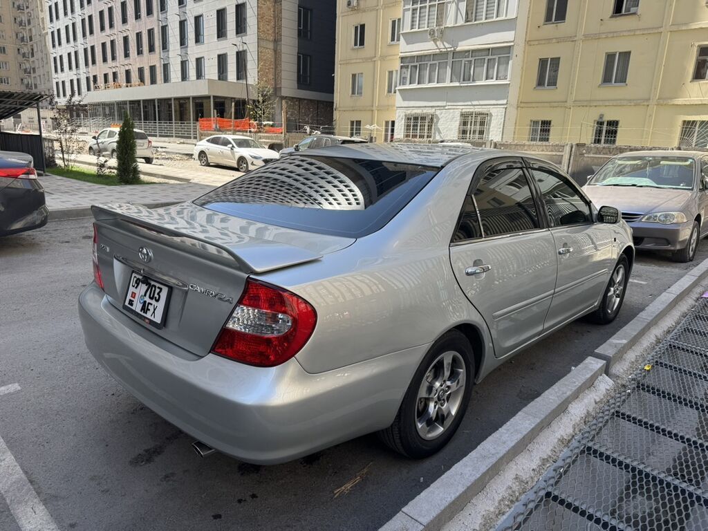 Toyota Camry: 2001 г., 2.4 л, Автомат, Бензин, Седан: фото 2