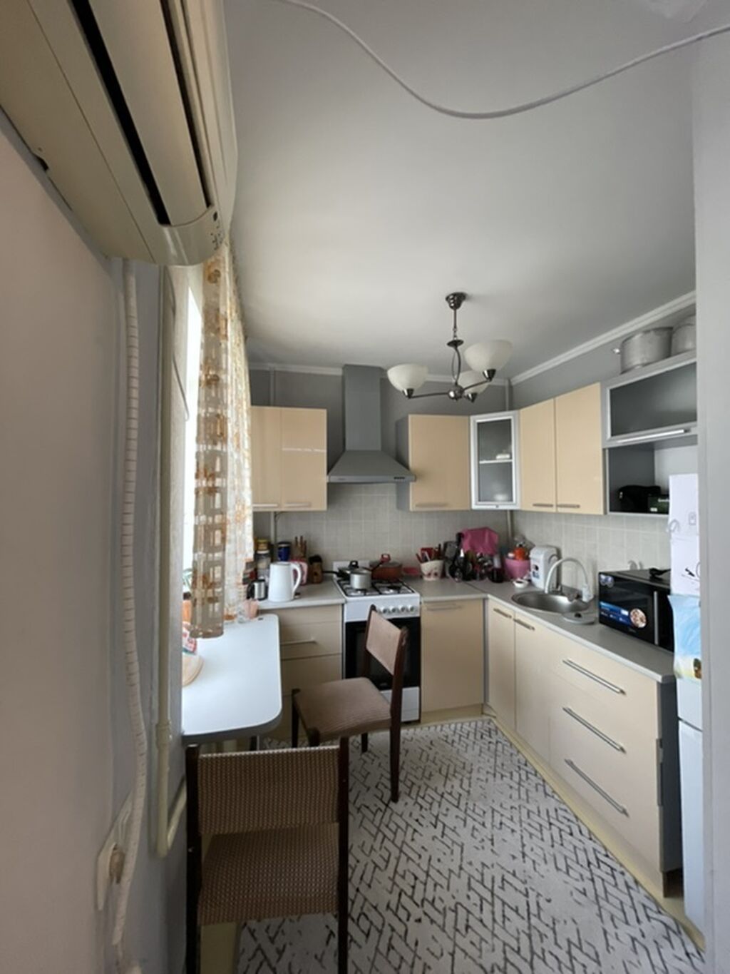 2 комнаты, 60 м², Бишкек Парк ТРЦ 3 этаж, Евроремонт: фото 3