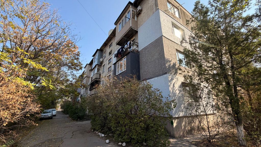 3 комнаты, 57 м², Азия Молл 2 этаж, Требуется ремонт: фото 7