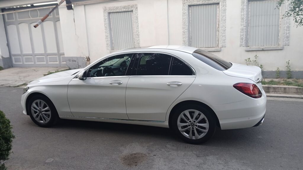 Mercedes-Benz C-Class: 2020 г., 2 л, Автомат, Бензин, Седан: фото 7