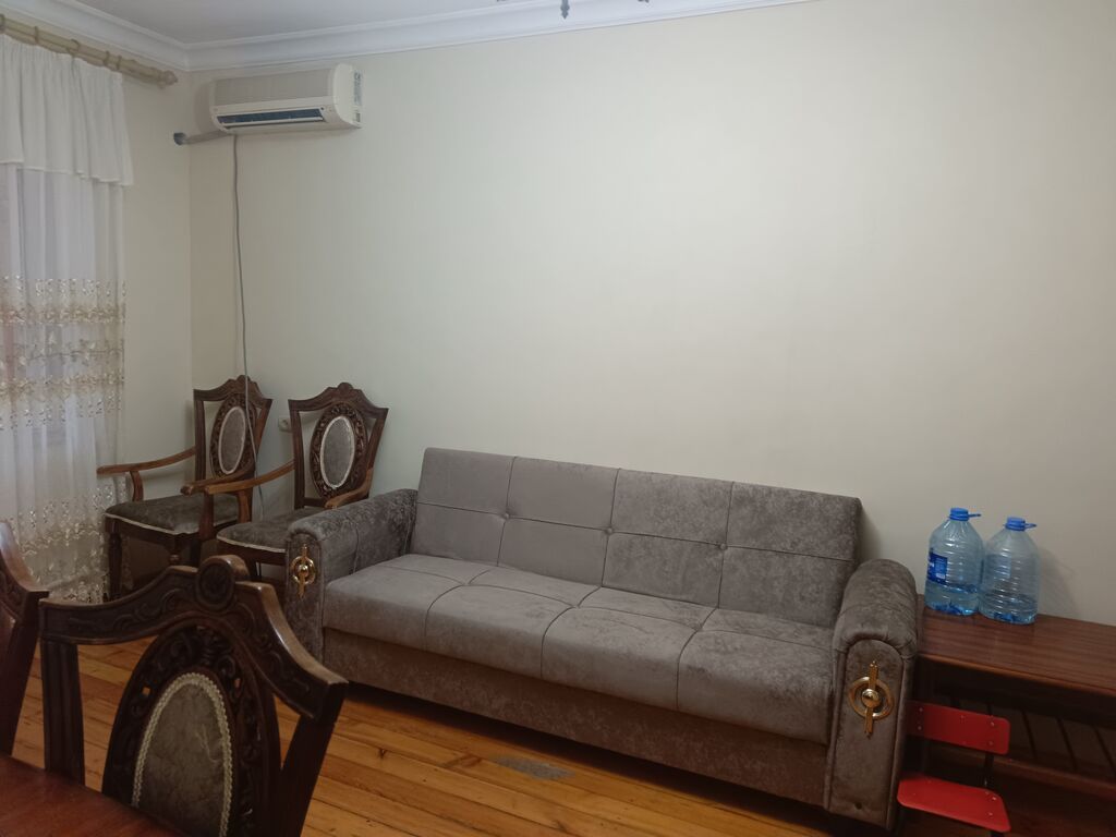 Watsap 00905526109033 2 otaqlı mənzil. Ev leningrad proyekt. Soyuducu
