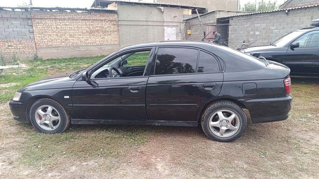 Honda Accord: 2001 г., 1.8 л, Механика, Бензин, Хэтчбэк: фото 3