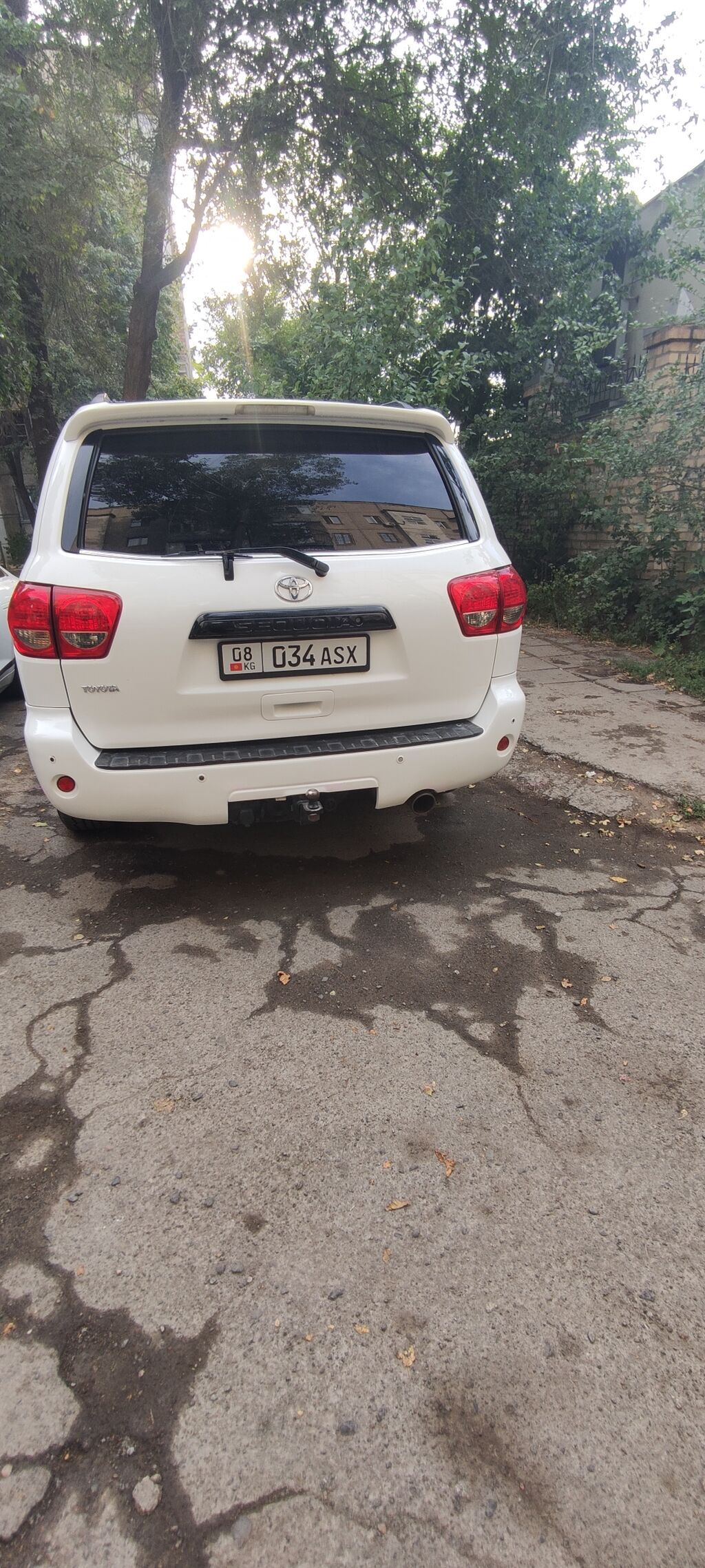 Toyota Sequoia: 2008 г., 5.7 л, Автомат, Газ, Внедорожник: фото 3