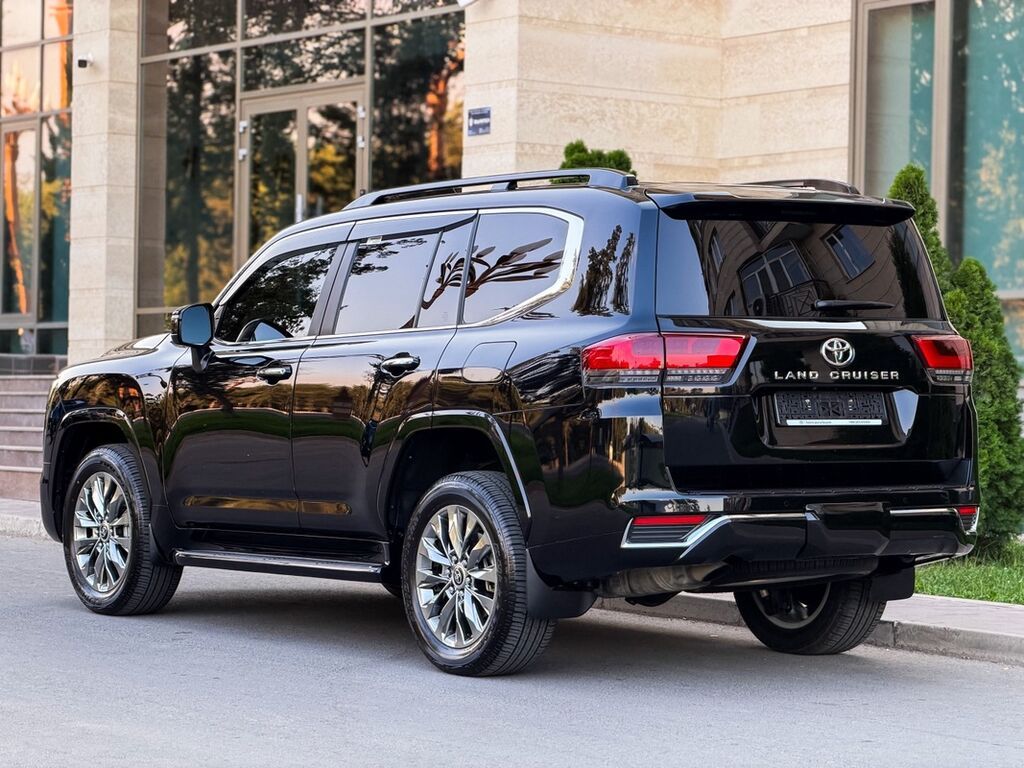 Toyota Land Cruiser: 2023 г., 3.5 л, Автомат, Бензин, Внедорожник: фото 6