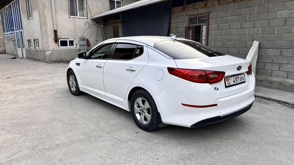 Kia K5: 2011 г., 2 л, Автомат, Газ, Седан: фото 6